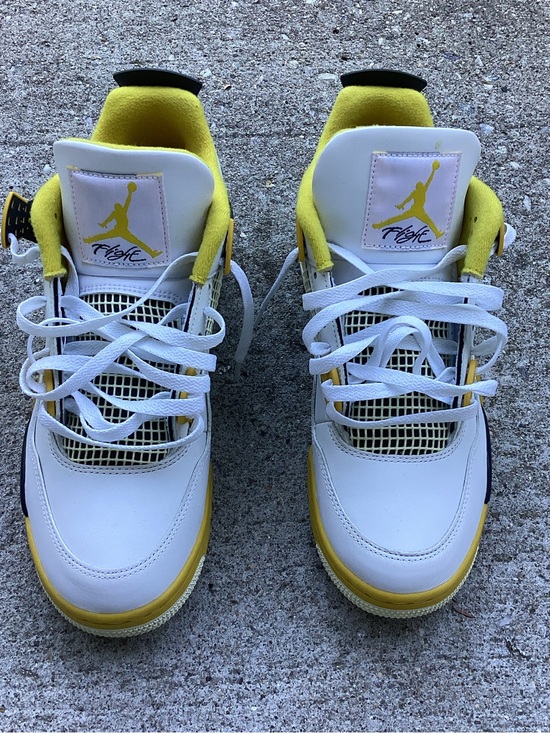 Jordan Shoes - Air Jordan 4 WMNS "Vivid Sulfur"